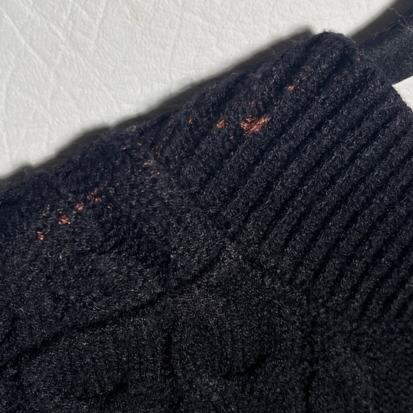 Women’s Black Cable Knit Sweater Vest Medium - Picture 5 of 7